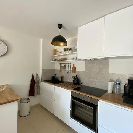 Escapade Mediterraneenne Апартаменты *